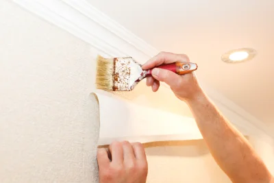 Pose de papier peint à Avernes — revêtements muraux et toiles de verre